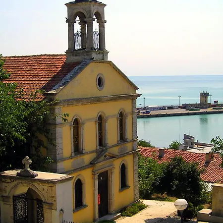 Casa de hóspedes Maria 3*